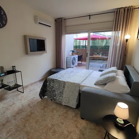 The Astrid リョレート・デ・マル