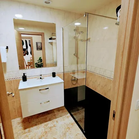 The Astrid يوريت دي مار