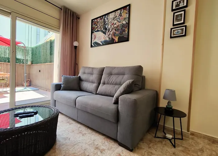 The Astrid リョレート・デ・マル