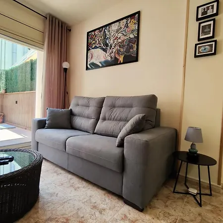 The Astrid יורט דה מאר